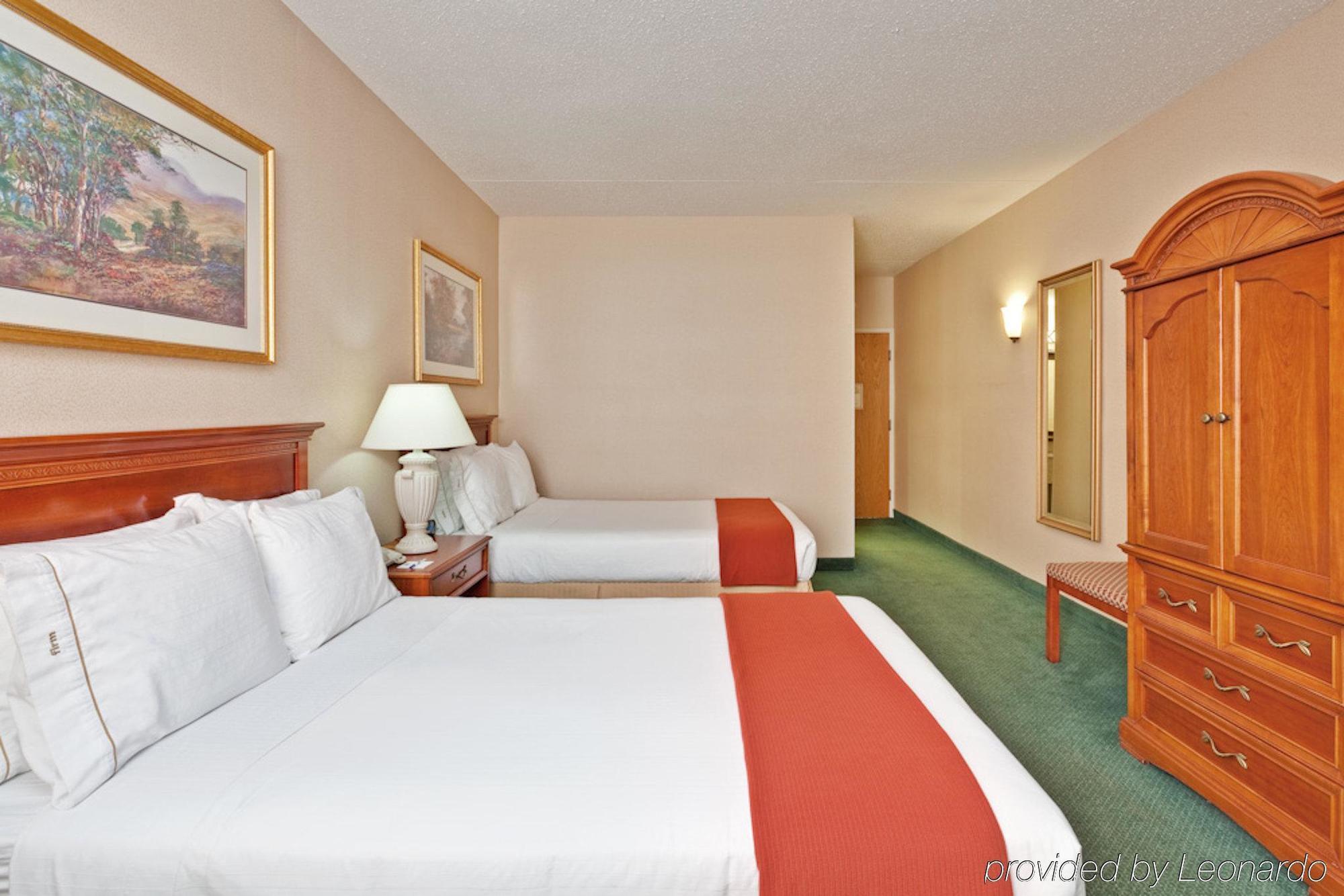 Holiday Inn Express Detroit-Warren/General Motors Technology Center By Ihg Zimmer foto